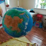 Сделать настоящий глобус из бумаги и красок