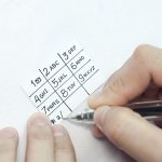 Вот такими можно нарисовать кнопки для кукольного телефона